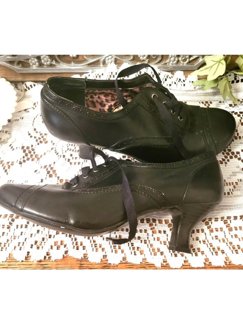 Mudd Black Oxford Wingtip Lace Up Heels 7.5 Retro Twee Y2K Goth Whimsygoth